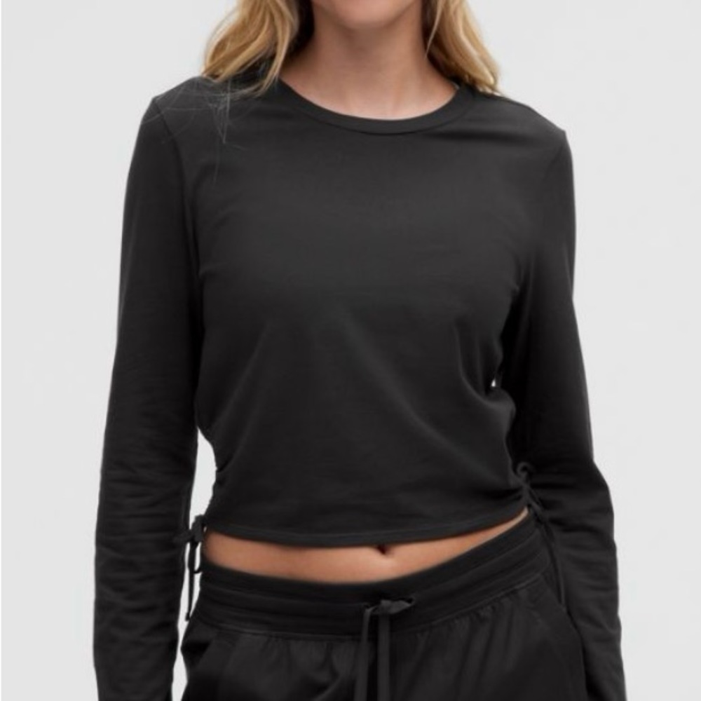 *NWT Lululemon cinched long sleeve tee